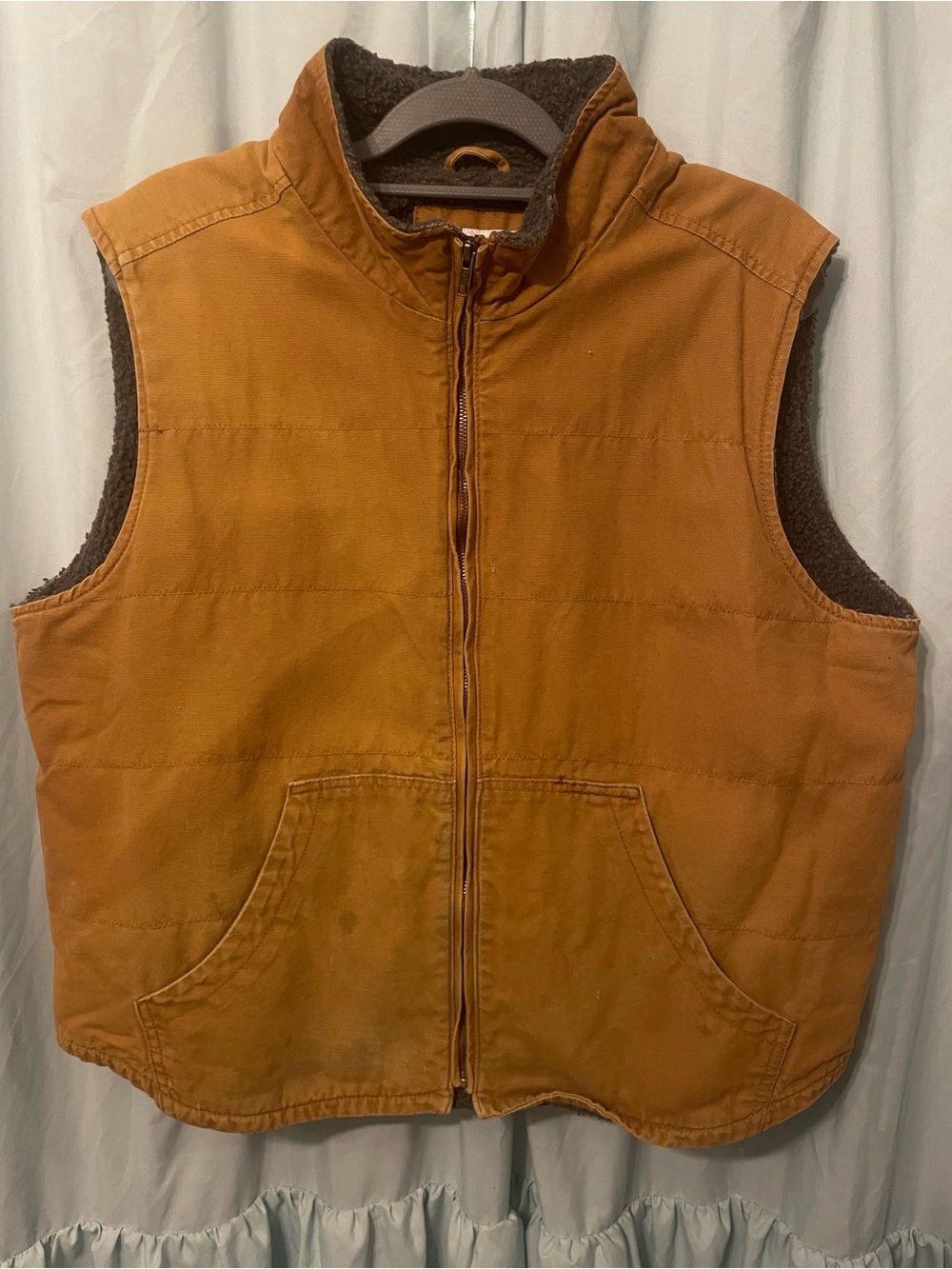 Black Canyon Outfitters Men's Insulated Vest in Brown with Zip Front